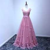 Посуточная аренда Нежное дорогое платье "Розовые цветы" в Уфе